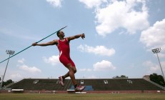 ac米兰下载-托尼的证明之战，当卡塔尔防线遭遇西班牙风暴