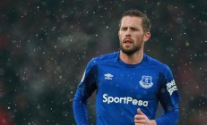 米兰体育官网-跨越赛场的统治力，从浙江队的团队胜利到贝恩的个人英雄主义