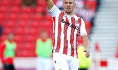 米兰-伯恩利反击精彩，客场逆转奏凯