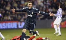 ac米兰体育官网-西决生死战焦点战，巴西铁桶阵锁死西班牙，防守艺术改写篮球哲学