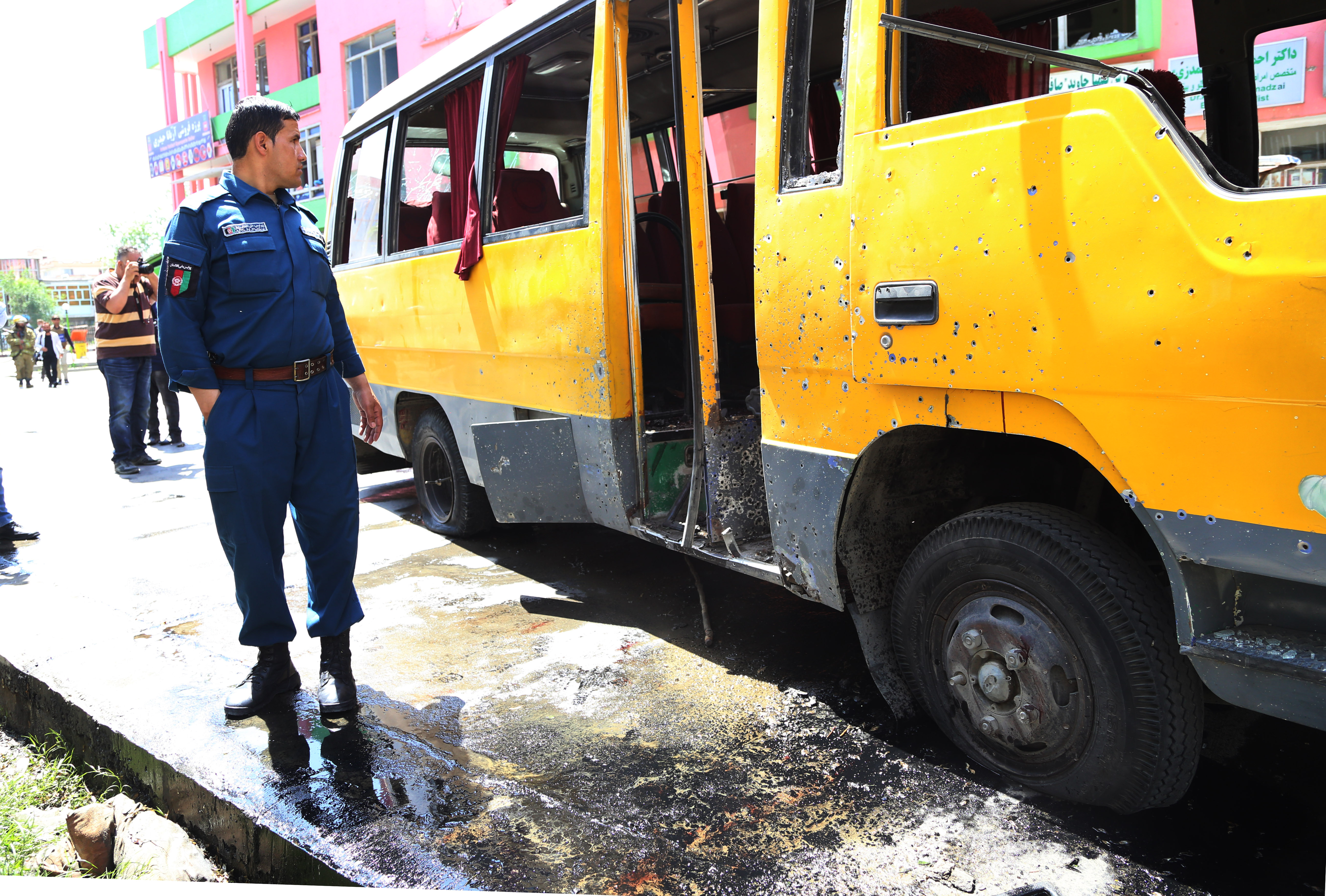 阿富汗喀布尔机场再次遭遇自杀式爆炸袭击,数十人伤亡的简单介绍 阿富汗喀布尔机场再次遭遇自杀式爆炸袭击,数十人伤亡的简单介绍