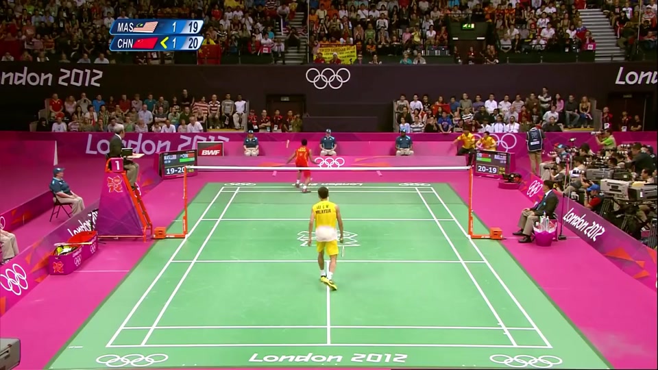 丹麦羽毛球队鏖战英格兰羽毛球队,林丹统治全场的简单介绍 丹麦羽毛球队鏖战英格兰羽毛球队,林丹统治全场的简单介绍