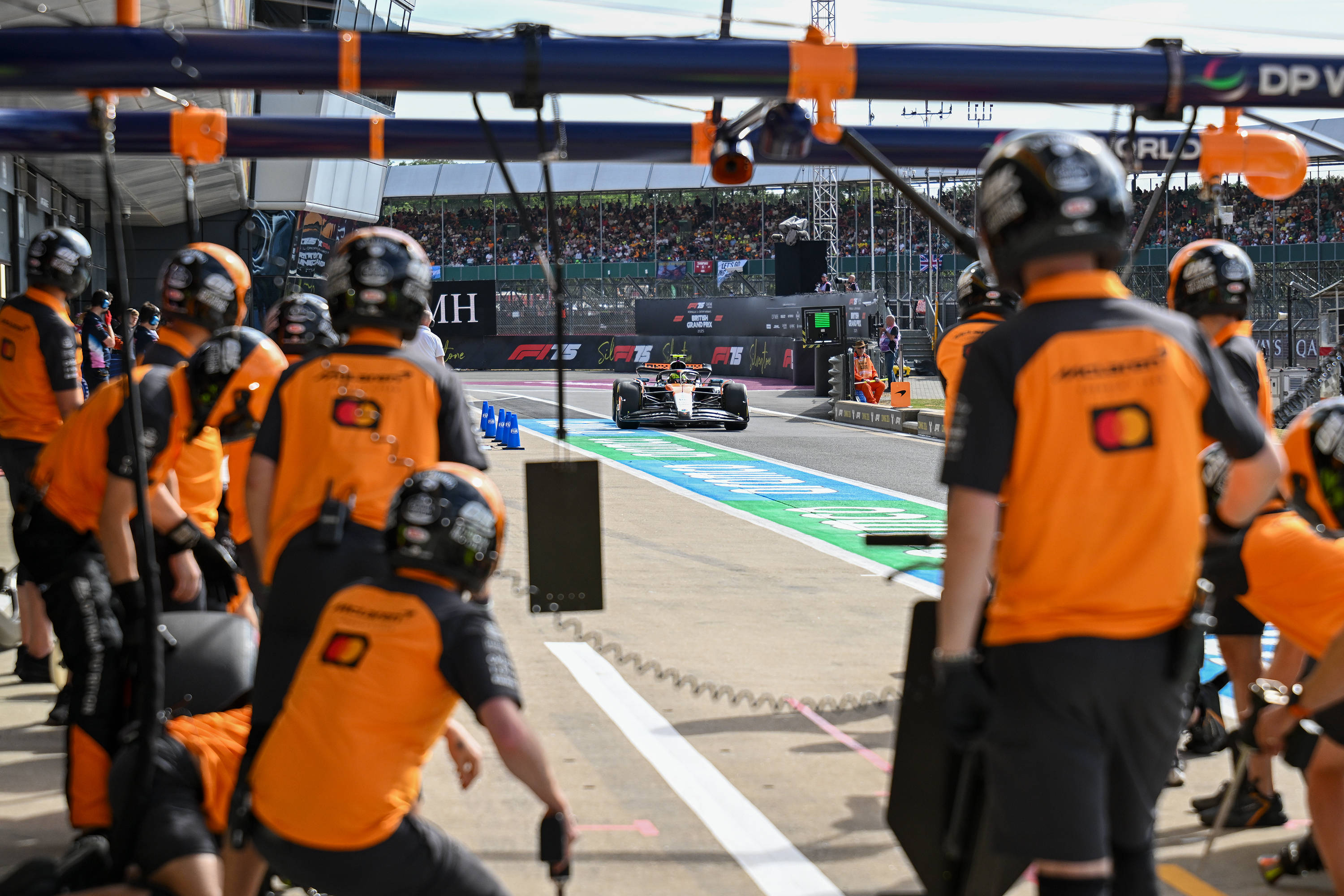 红牛二队横扫梅赛德斯，勒克莱尔带队取胜的简单介绍