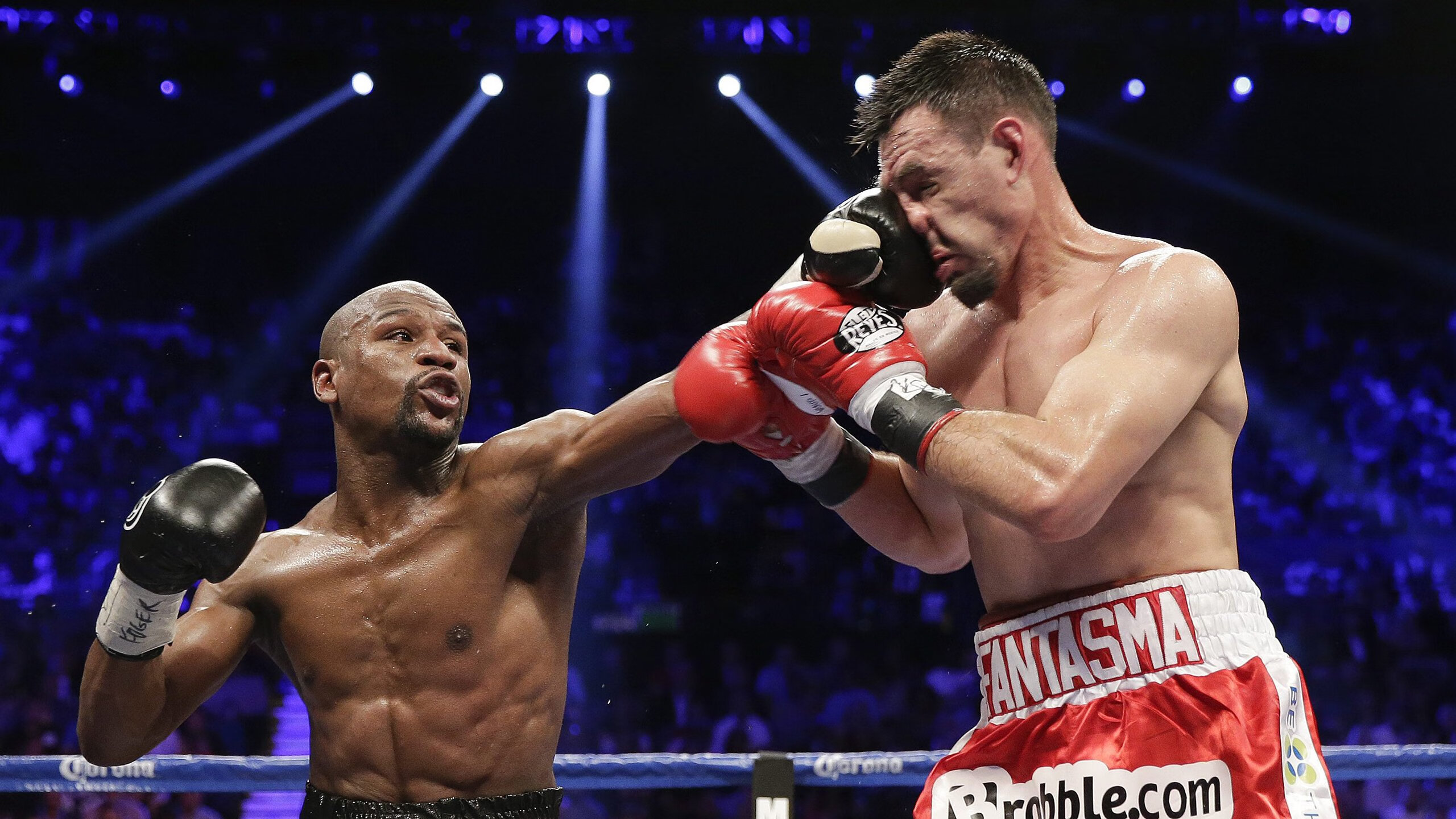 德甲争冠战之夜,爱德华兹的教科书级表演